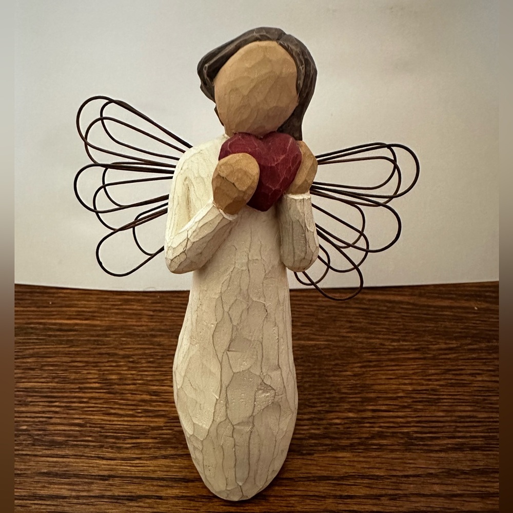 Willow Tree Angel of the Heart 2000 Demdaco Susan Lordi